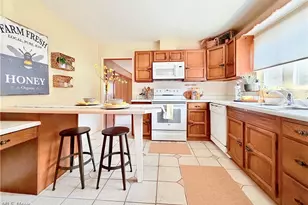 805 Pomeroy Pike, Belpre, OH 45714 - Photo 6