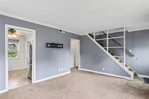 1436 Curtis Ave, Cuyahoga Falls, OH 44221 - Photo 6