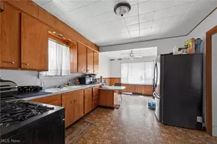 347 E Judson Ave, Youngstown, OH 44507 - Photo 8