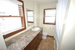 146 N Richview Ave, Youngstown, OH 44509 - Photo 8