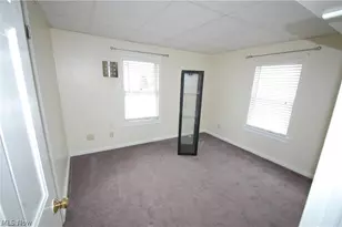 146 N Richview Ave, Youngstown, OH 44509 - Photo 8