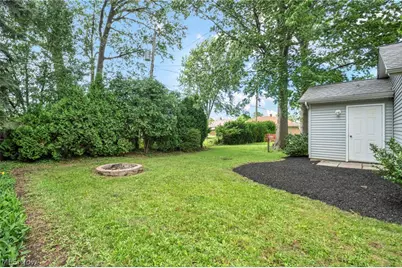 1720 Empire Road, Wickliffe, OH 44092 - Photo 8