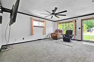 294 Plymouth Rd, Eastlake, OH 44095 - Photo 6