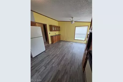 3651 Austin Road #5, Geneva, OH 44041 - Photo 6