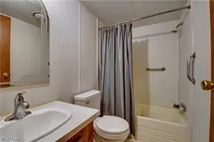 122 Pompano Ln SE, New Philadelphia, OH 44663 - Photo 12