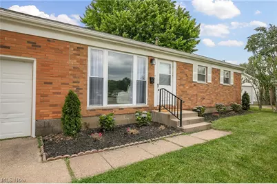 3816 Root Avenue NE, Canton, OH 44705 - Photo 2
