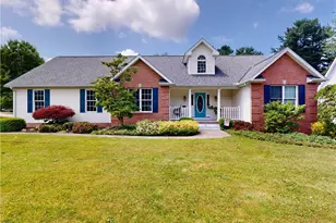166 Helene Dr, Painesville Twp, OH 44077 - Photo 2