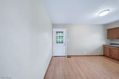 1010 1/2 Poplar Avenue, Belpre, OH 45714 - Photo 12
