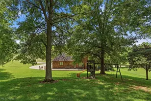 715 Oxbow Rd, Belpre, OH 45714 - Photo 6