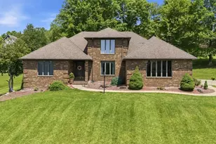 715 Oxbow Rd, Belpre, OH 45714 - Photo 2