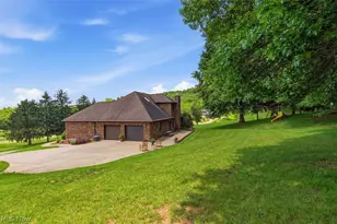 715 Oxbow Rd, Belpre, OH 45714 - Photo 4