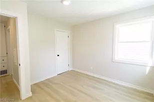 943 Erskine Ave, Akron, OH 44306 - Photo 20