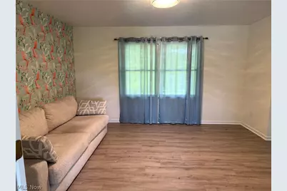 2187 Golfview Drive NE, New Philadelphia, OH 44663 - Photo 2