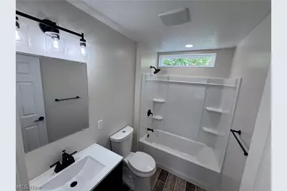 120 E 32nd Street, Lorain, OH 44055 - Photo 12