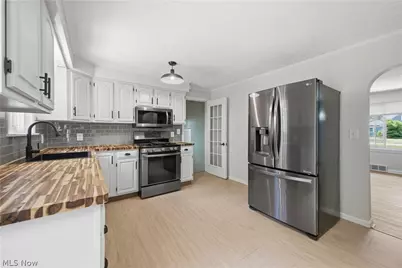 8021 Middlesex Road, Mentor, OH 44060 - Photo 6