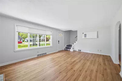 8021 Middlesex Road, Mentor, OH 44060 - Photo 4