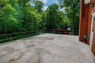 5475 Parks Avenue NE, Louisville, OH 44641 - Photo 8