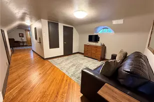 1960 Majestic Cir, Steubenville, OH 43952 - Photo 48