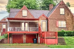1960 Majestic Cir, Steubenville, OH 43952 - Photo 2