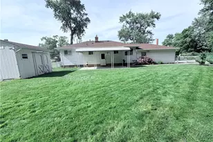 10121 Jasper Rd, Loveland, OH 44111 - Photo 4