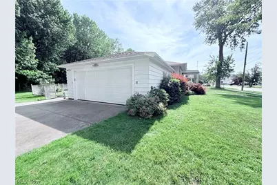 10121 Jasper Road, Loveland, OH 44111 - Photo 2