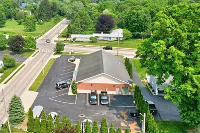 366 Portland Way N, Galion, OH 44833 - Photo 2