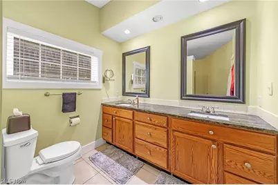 305 Hedgewood Drive, Akron, OH 44319 - Photo 24