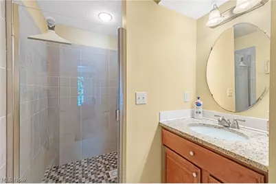 305 Hedgewood Drive, Akron, OH 44319 - Photo 32