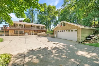 305 Hedgewood Drive, Akron, OH 44319 - Photo 36