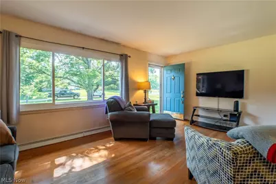 11255 Eleanor Avenue NE, Hartville, OH 44632 - Photo 14