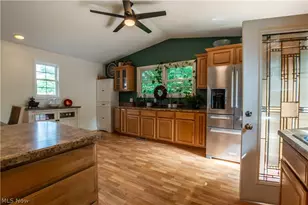 949 Saul Dr, Hubbard, OH 44425 - Photo 22