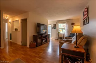 949 Saul Dr, Hubbard, OH 44425 - Photo 14