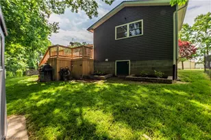 949 Saul Dr, Hubbard, OH 44425 - Photo 12
