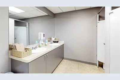 2217 E 9th Street #2nd fl, Loveland, OH 44115 - Photo 18