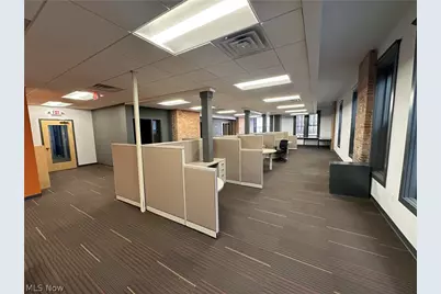 2217 E 9th Street #2nd fl, Loveland, OH 44115 - Photo 6