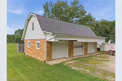 2191 Mount Pleasant Street NE, North Canton, OH 44721 - Photo 8