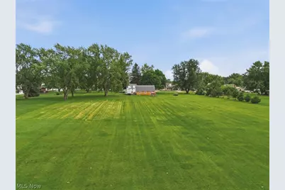 2191 Mount Pleasant Street NE, North Canton, OH 44721 - Photo 10
