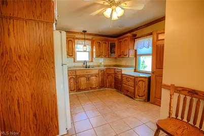 518 Edwards Street, Louisville, OH 44641 - Photo 12