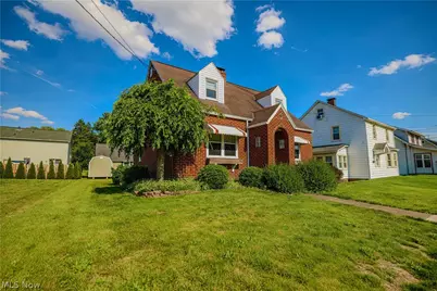 518 Edwards Street, Louisville, OH 44641 - Photo 2