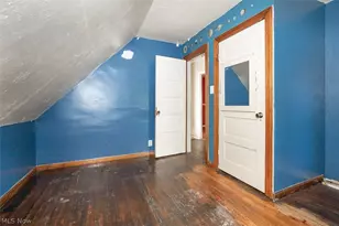 4507 Bridgeview Ave, Newburgh Heights, OH 44105 - Photo 18