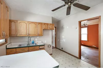 4507 Bridgeview Avenue, Newburgh Heights, OH 44105 - Photo 14