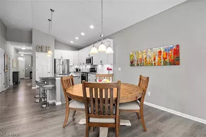 6560 Amber Way, North Ridgeville, OH 44039 - Photo 12