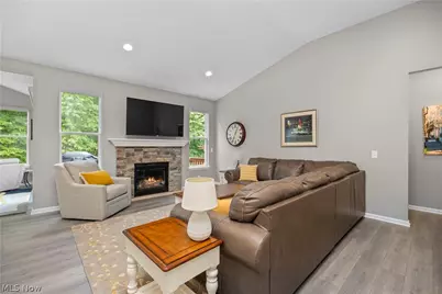 6560 Amber Way, North Ridgeville, OH 44039 - Photo 14