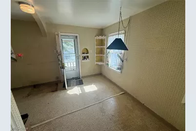 12000 Wayland Avenue, Loveland, OH 44111 - Photo 8