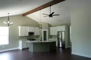 7077 Village Way Dr, Garrettsville, OH 44231 - Photo 4