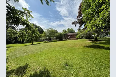 1031 Chevelle Drive, Akron, OH 44319 - Photo 34