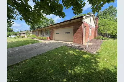 1031 Chevelle Drive, Akron, OH 44319 - Photo 4