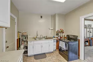 2095 Wyandotte Ave, Oakwood, OH 44107 - Photo 10
