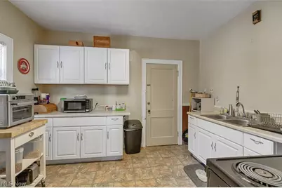 2095 Wyandotte Avenue, Oakwood, OH 44107 - Photo 8