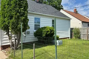 1011 Parkleigh Dr, Parma, OH 44134 - Photo 46